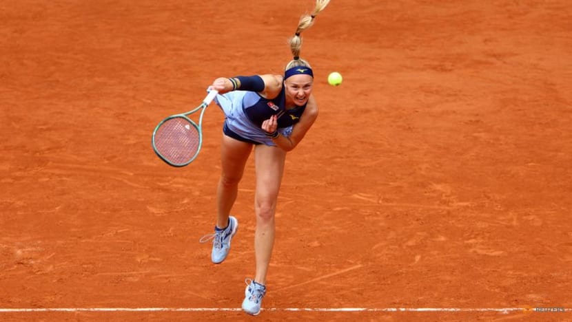 Four-time champ Swiatek launches French Open bid with record in sight Four-time champ Swiatek launches French Open bid with record in sight