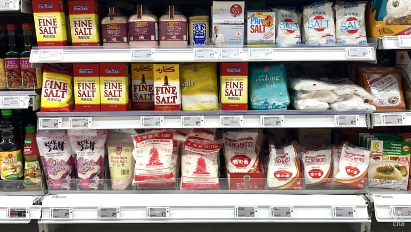CNA Explains: Should you stop using regular salt? What are lower-sodium alternatives? CNA Explains: Should you stop using regular salt? What are lower-sodium alternatives?