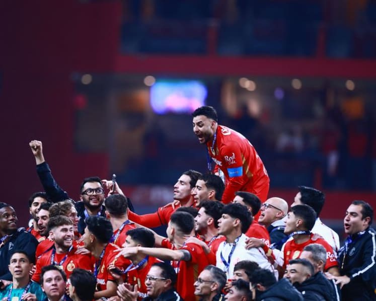 Toluca sink Tigres 9-8 on penalties to win Mexico's Apertura title