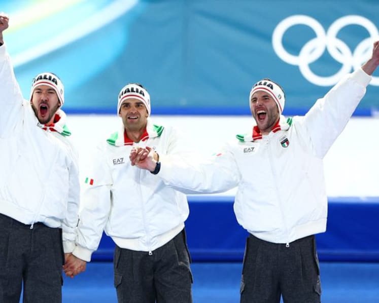 Speed skating-Giovannini delivers 'night-night' celebration after Italy stun US for team pursuit glory