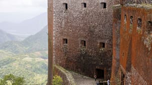 ஹெயிட்டியின் UNESCO தலத்தில் கூட்ட நெரிசல் - 30 பேர் மரணம்