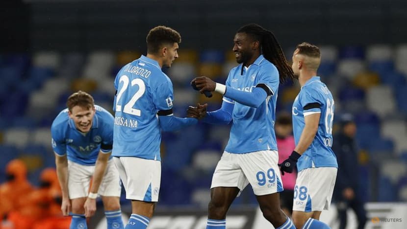 Napoli extend Serie A lead with 2-0 victory over Verona Napoli extend Serie A lead with 2-0 victory over Verona