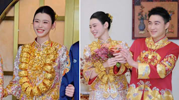 Mario ho ming xi gold bangles