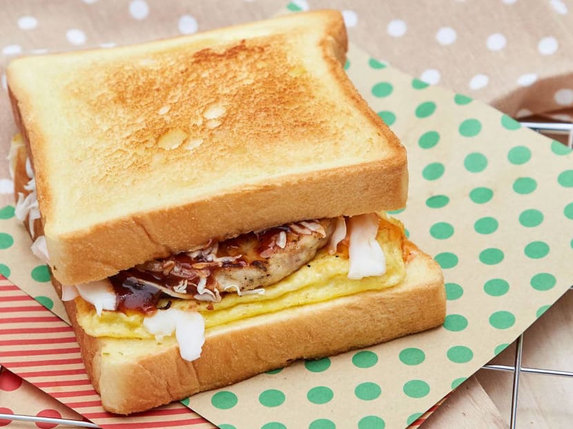 Two-Hour-Long Queue At Korean Sandwich Joint Isaac Toast In Singapore Has Now Dwindled To 30 Minutes