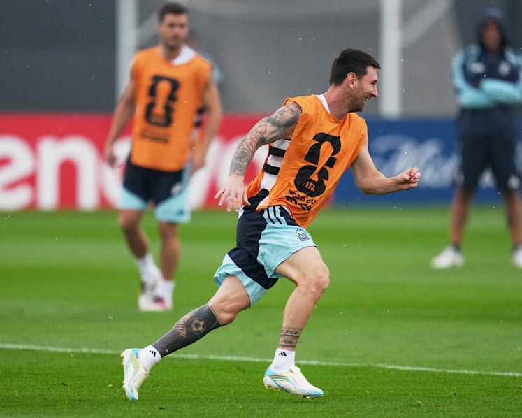 Spain, Argentina prepare for World Cup final, Trump hails success