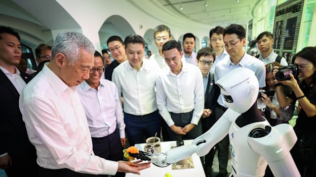 李资政：中国拥有活力经济体 新中两国有很多合作机会