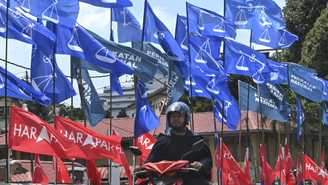 非正式成绩：峇都十角大混战 伊党阿兹哈暂领先