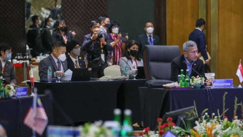 Dr Vivian Balakrishnan ulangi 'rasa kecewa amat mendalam' terhadap situasi Myanmar