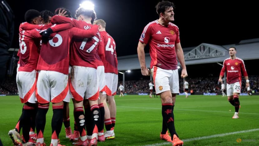 Late Martinez strike earns Man Utd much-needed victory at Fulham