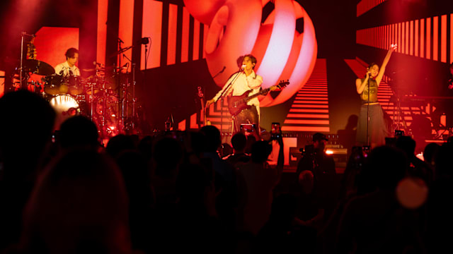 音响出状况，麦没声音……不怕，告五人轻松hold住全场！