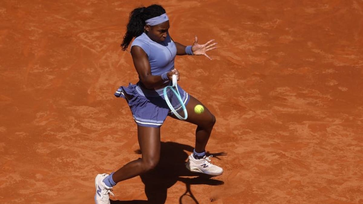 Gauff delivers claycourt masterclass to thrash Swiatek