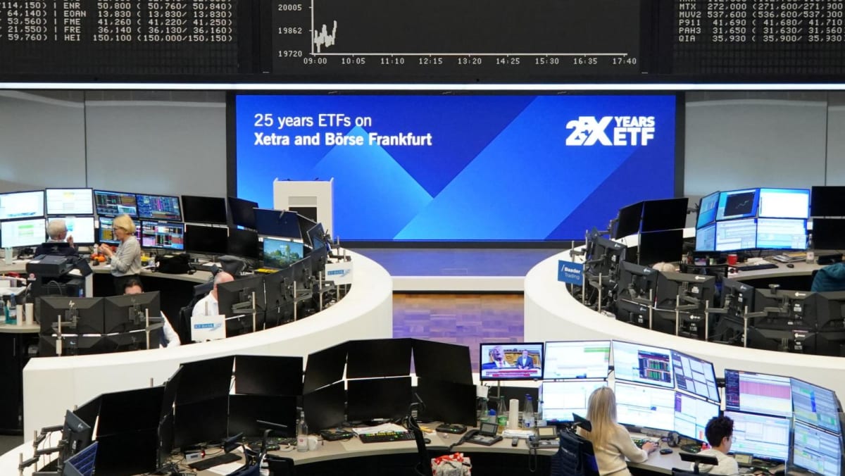 European stocks slump at open as Trump tariffs kick in