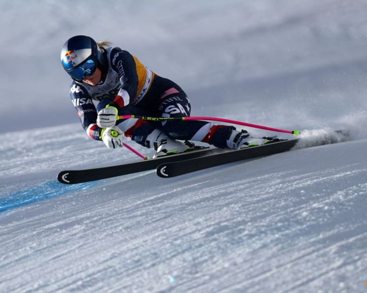 Olympic-Alpine skiing-Vonn’s downhill bid after ACL tear is extraordinary but possible, US expert says