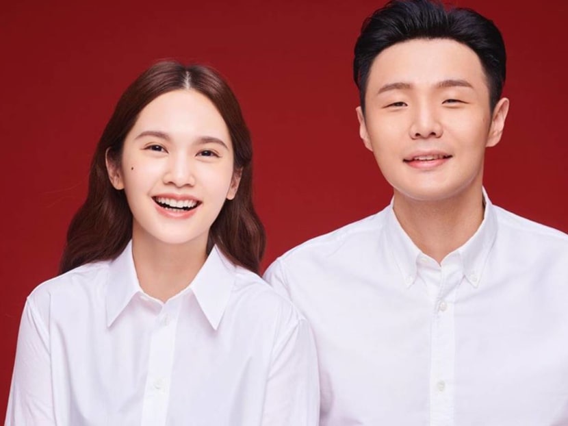 Also there won’t be any bridesmaids and groomsmen and… no throwing of the bridal bouquet?!