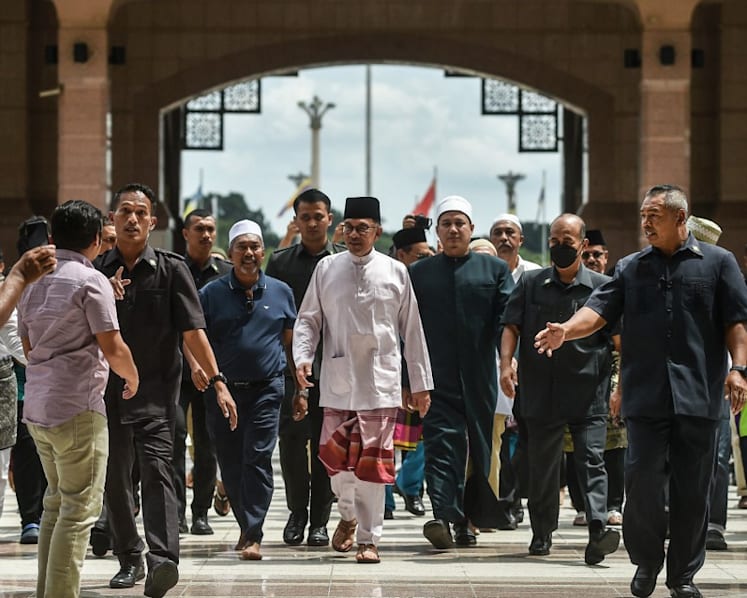 Cabinet appointment will be tricky test of Malaysia PM Anwar’s leadership: Observers