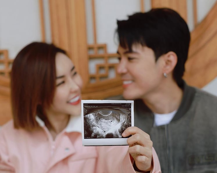 Actor-singer Desmond Ng and actress-host Kanny Theng expecting their first child