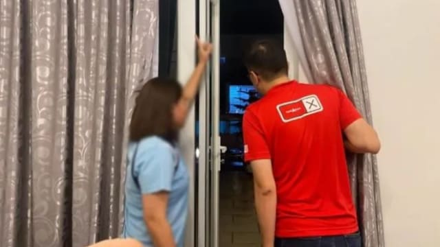 歹徒入屋爆窃脱上衣撬房门 马国女屋主阳台喊救命