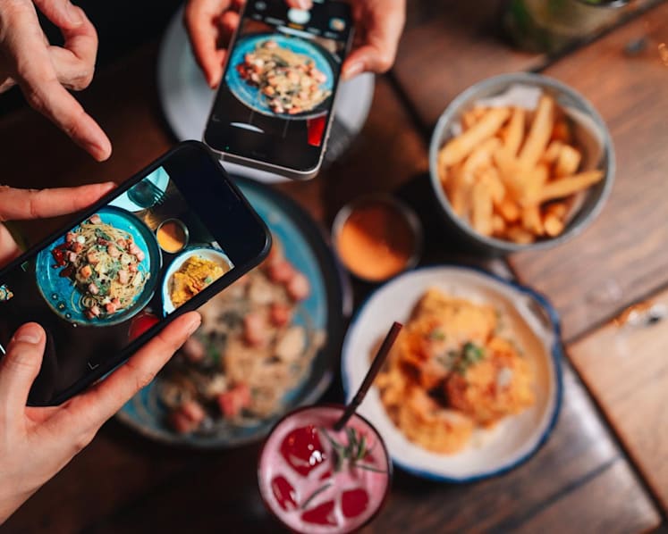 How to choose a restaurant when you’re travelling