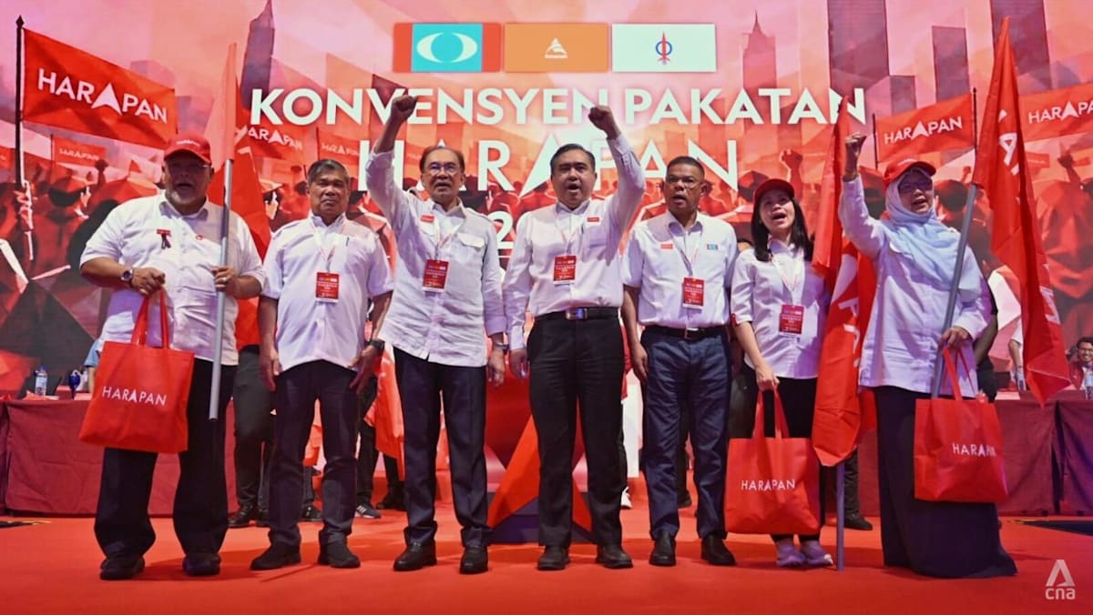 Malaysia PM Anwar says will consider calling for GE if ally BN ‘chooses war’ in Johor