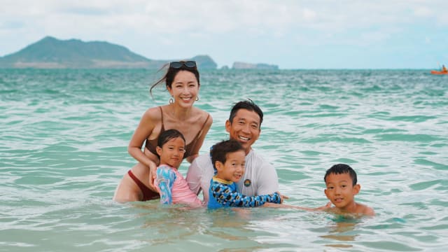 隋棠母亲节买榴梿回家被“赶”下楼吃，3子女护妈呛爸：你去阳台待着！
