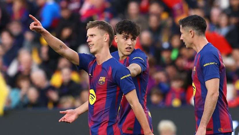 Olmo scores twice as Barca fight back to beat Alaves 3-1