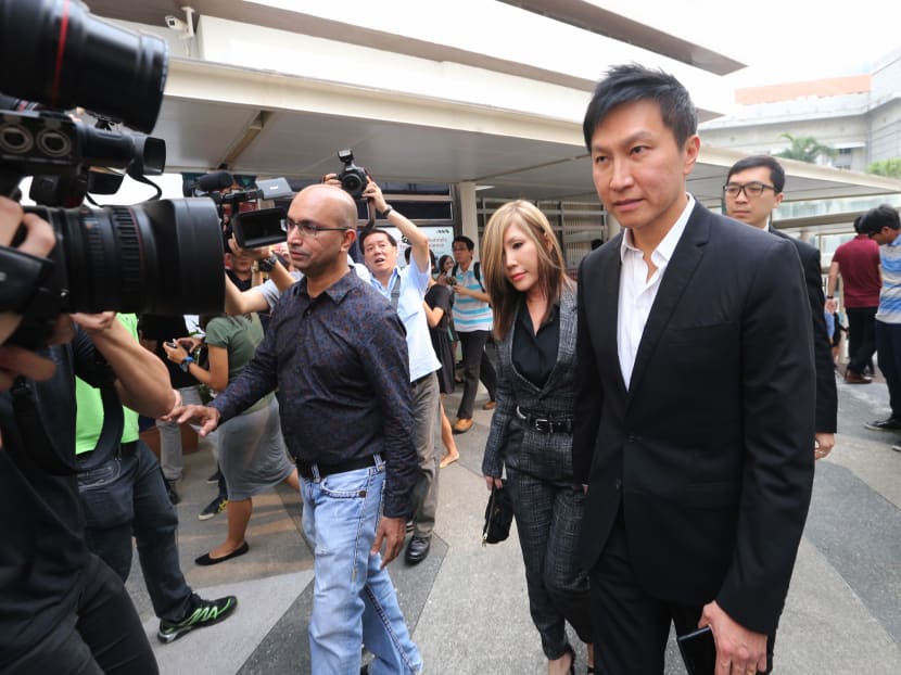 Kong Hee and his wife Sun Ho arriving at the State Courts on Oct 21, 2015. Photo: Ooi Boon Keong/TODAY Kong Hee and his wife Sun Ho arriving at the State Courts on Oct 21, 2015. Photo: Ooi Boon Keong/TODAY