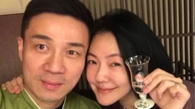 小S老公又出事！许雅钧遭爆私约20岁嫩妹　为搭讪竟传大S出殡照证身份？