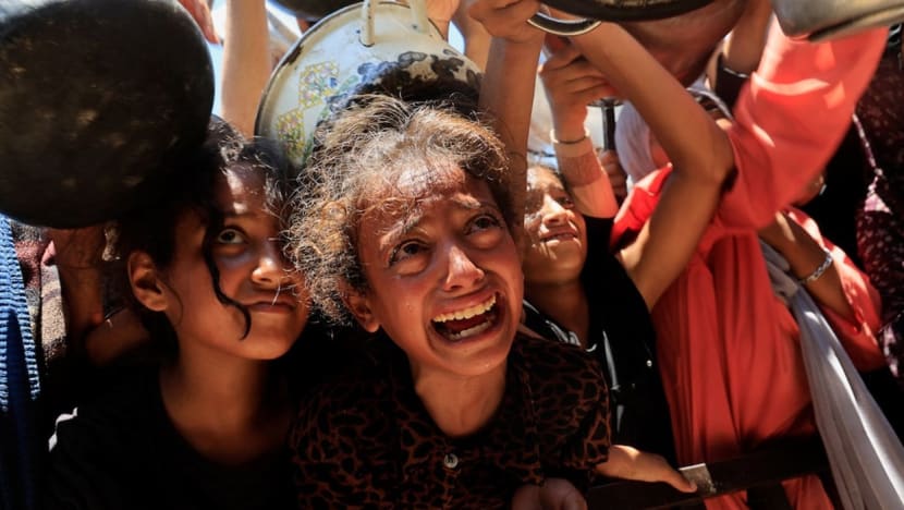 Korban tewas bantuan kemanusiaan Gaza meningkat; Netanyahu pertimbangkan serangan baru 