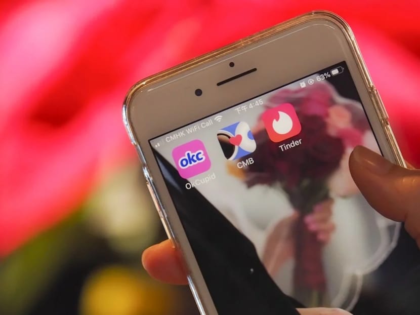 Users of dating platforms such as Tinder, OkCupid and Coffee Meets Bagel are increasingly checking potential matches’ political leanings.