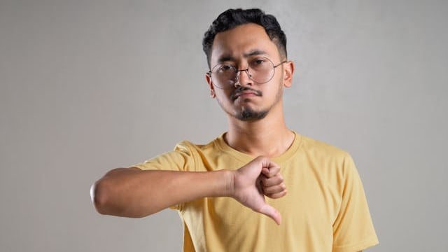不是你想太多，有些人对你的“敌意”就是藏不住！