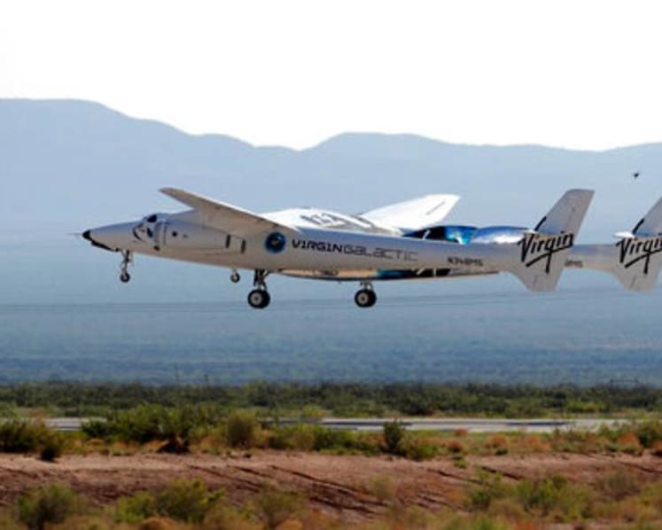 Virgin Galactic billionaire Richard Branson reaches space in his own ship