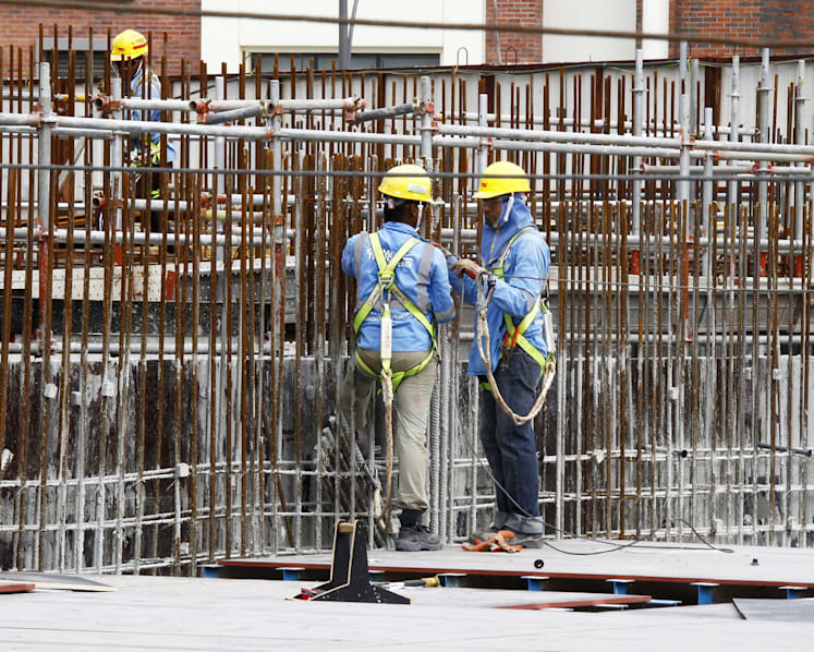 Doctors seek clearer rules on MCs for foreign workers