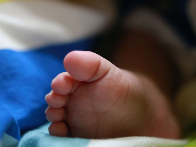 A three-year-old boy fell to his death after apparently opening the window in search of his grandmother, State Coroner Kamala Ponnampalam said.