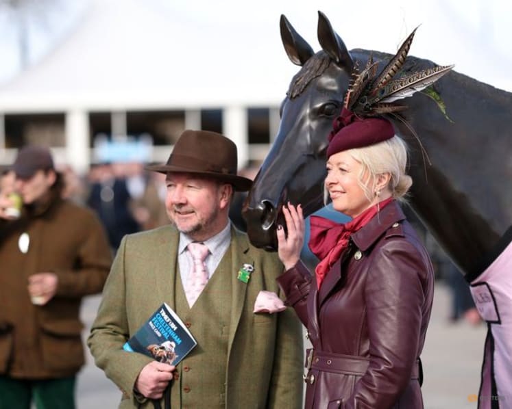 Horse racing-Leading British horses line up for stellar first day as Cheltenham Festival begins