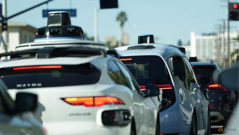 New York Governor Hochul pulls robotaxi pilot expansion proposal