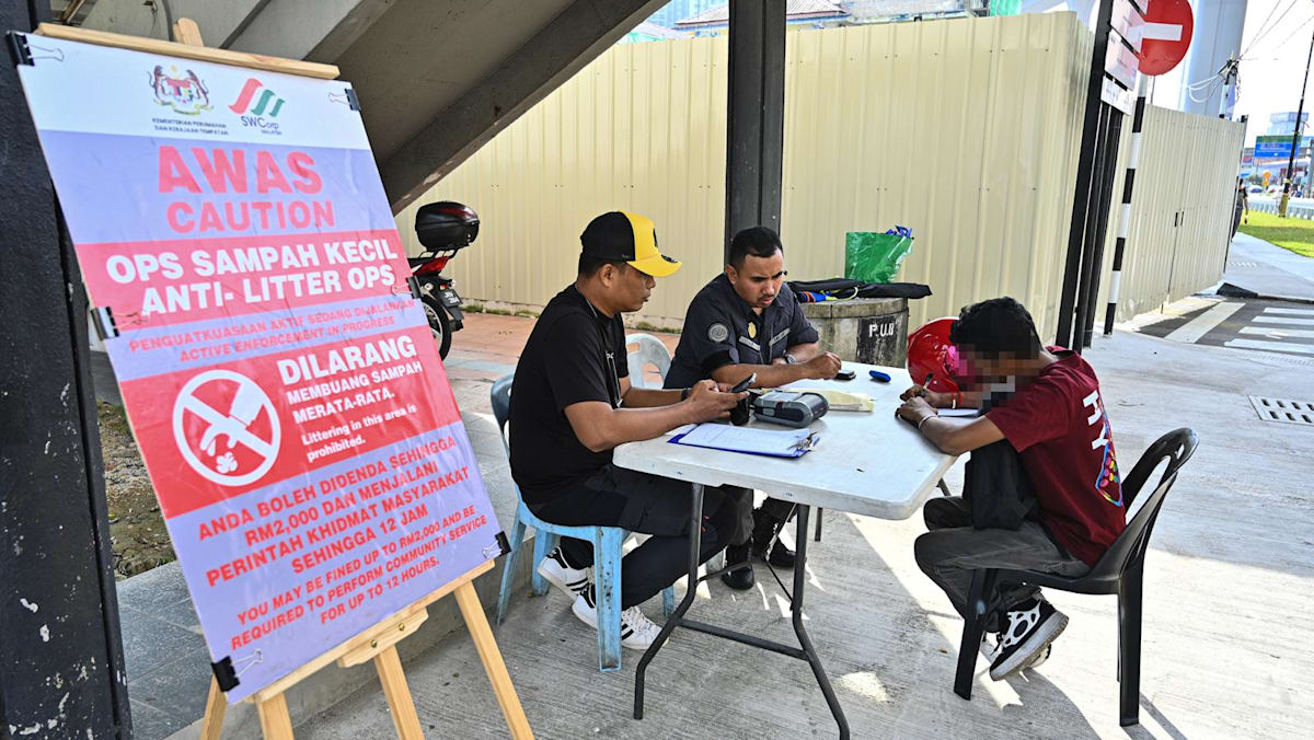 28 foreign litterbugs nabbed in Johor since Jan 1; immigration department to take action against those who miss court dates