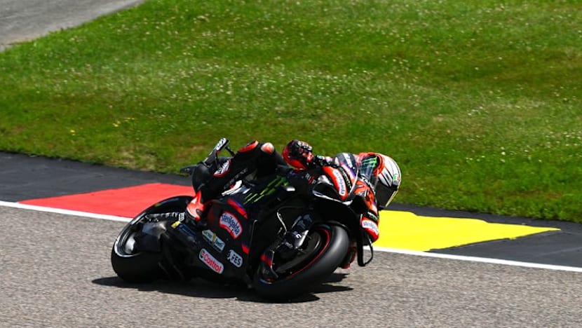 Bezzecchi shatters lap record to beat Marquez brothers to Aragon GP pole