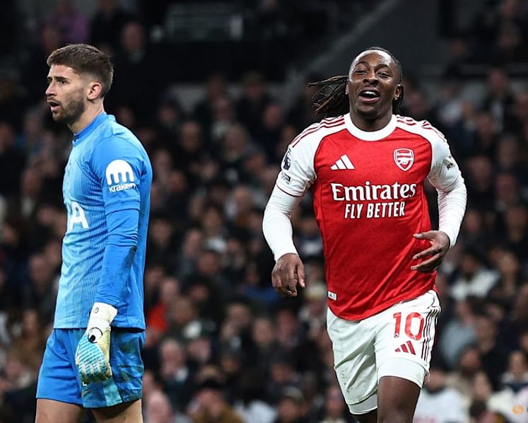 Eze's derby double gets Arsenal title bid back on track