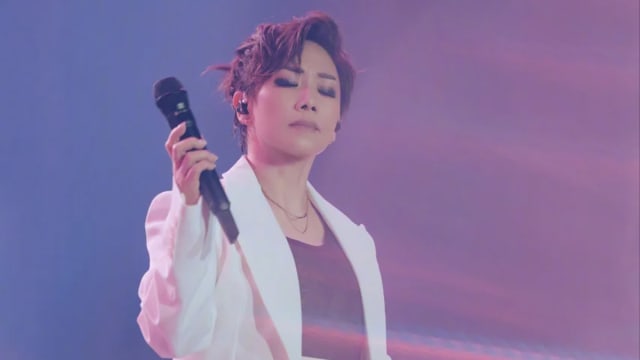 林忆莲晒学生证，15岁青涩模样曝光！