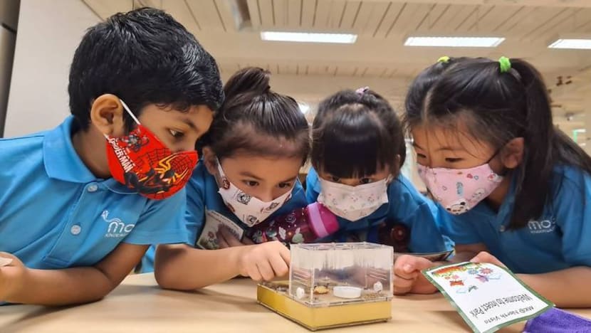 KILASAN: Skim baharu pendidikan awal kanak-kanak mahu iktiraf ibu bapa main peranan aktif di prasekolah; 3 warga asing diberkas berhubung kes pecah rumah di Bukit Timah; Jualan emas di SG naik meski ekonomi global tidak menentu KILASAN: Skim baharu pendidikan awal kanak-kanak mahu iktiraf ibu bapa main peranan aktif di prasekolah; 3 warga asing diberkas berhubung kes pecah rumah di Bukit Timah; Jualan emas di SG naik meski ekonomi global tidak menentu