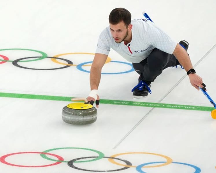 Curling-US curler Dropkin thrills crowds at Milano Cortina Games