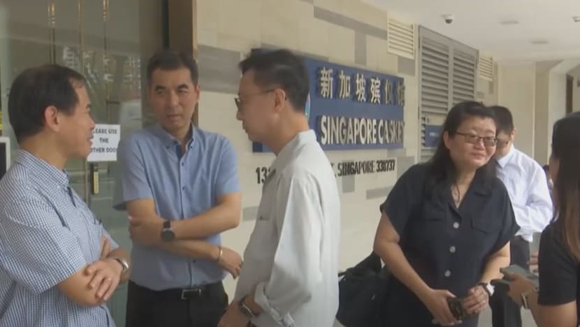 Anggota keluarga, kenalan datang beri penghormatan terakhir buat Dr Lee Wei Ling Anggota keluarga, kenalan datang beri penghormatan terakhir buat Dr Lee Wei Ling