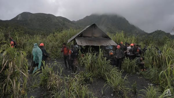 Letusan Gunung Dukono: Mayat dua pendaki Singapura berjaya dipindahkan, operasi menyelamat selesai
