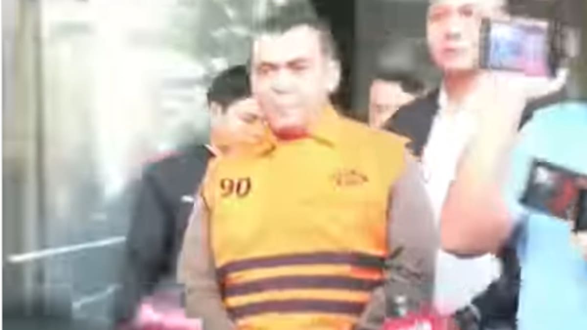 Timbalan Menteri Imigrasi Indonesia ditahan badan cegah rasuah KPK ...