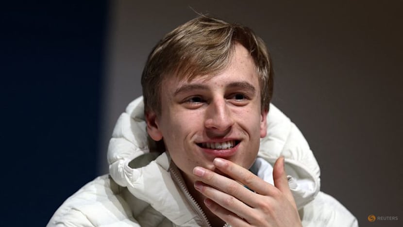 Speed skating-Confident American Stolz sets sights on glory in Milan