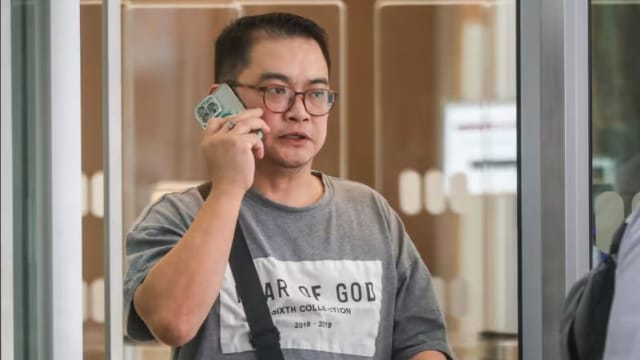 酒后不仅拿酒杯砸人还酒驾 德士司机被罚款禁驾