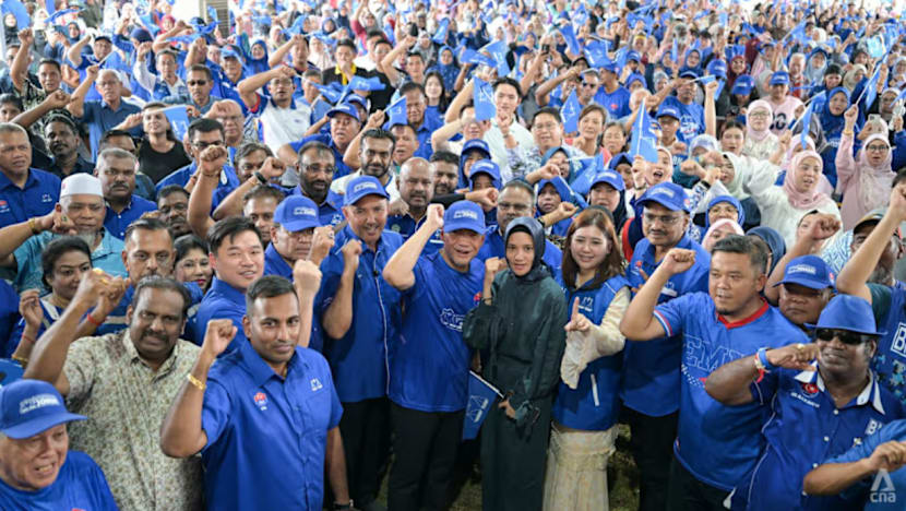 NOTA DARI KL: Benarkah 'Gelombang Biru' Sudah Bersedia Menekan Putrajaya?