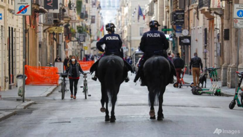 Italy enters 3-day Easter lockdown amid vaccination snags