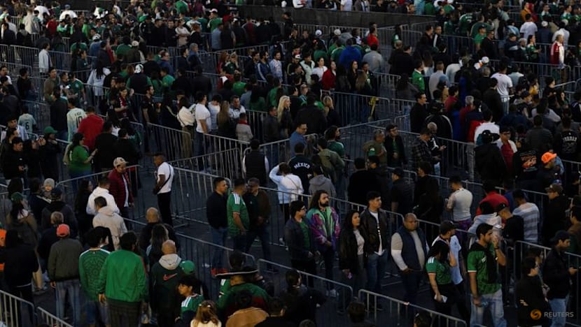 Fans flock to Azteca reopening, brushing off tensions ahead of World Cup