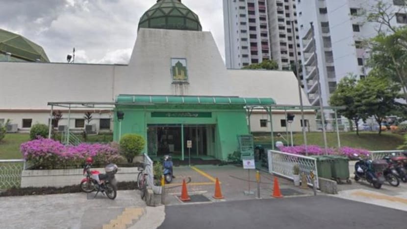 27 months’ jail for former mosque chairman who stole S$372,000 of donations